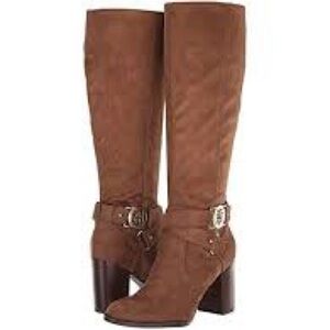 Tommy brown faux knee booths